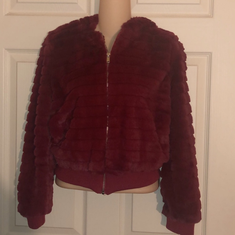 🆕LOVE TREE Faux Fur Zip Up Hood Jacket - Picture 1 of 4